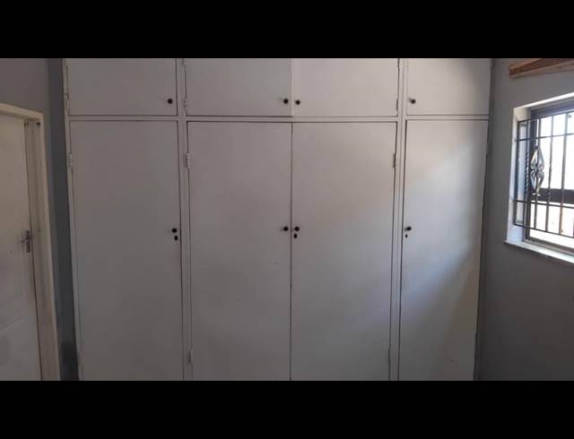 3 BEDROOM HOUSE FOR SALE IN ZAKARIYYA PARK